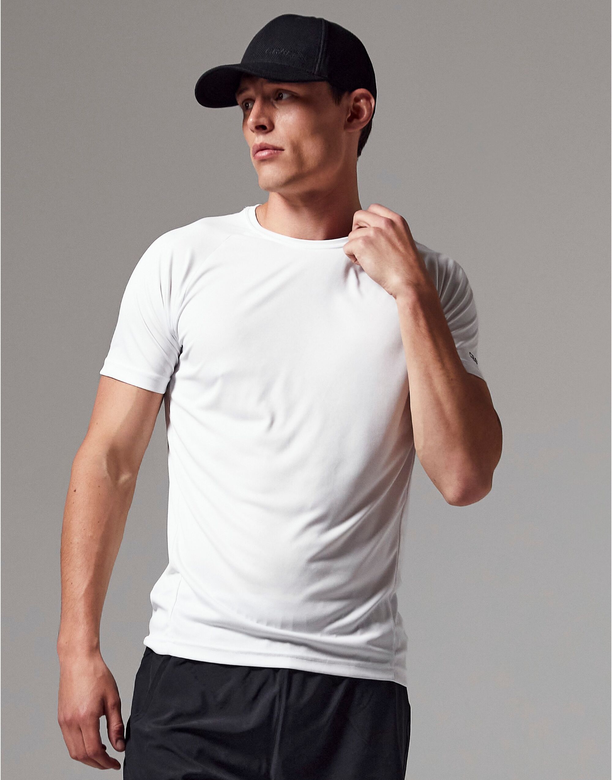 CR1909878 Men’s Core Unify Training Tee White