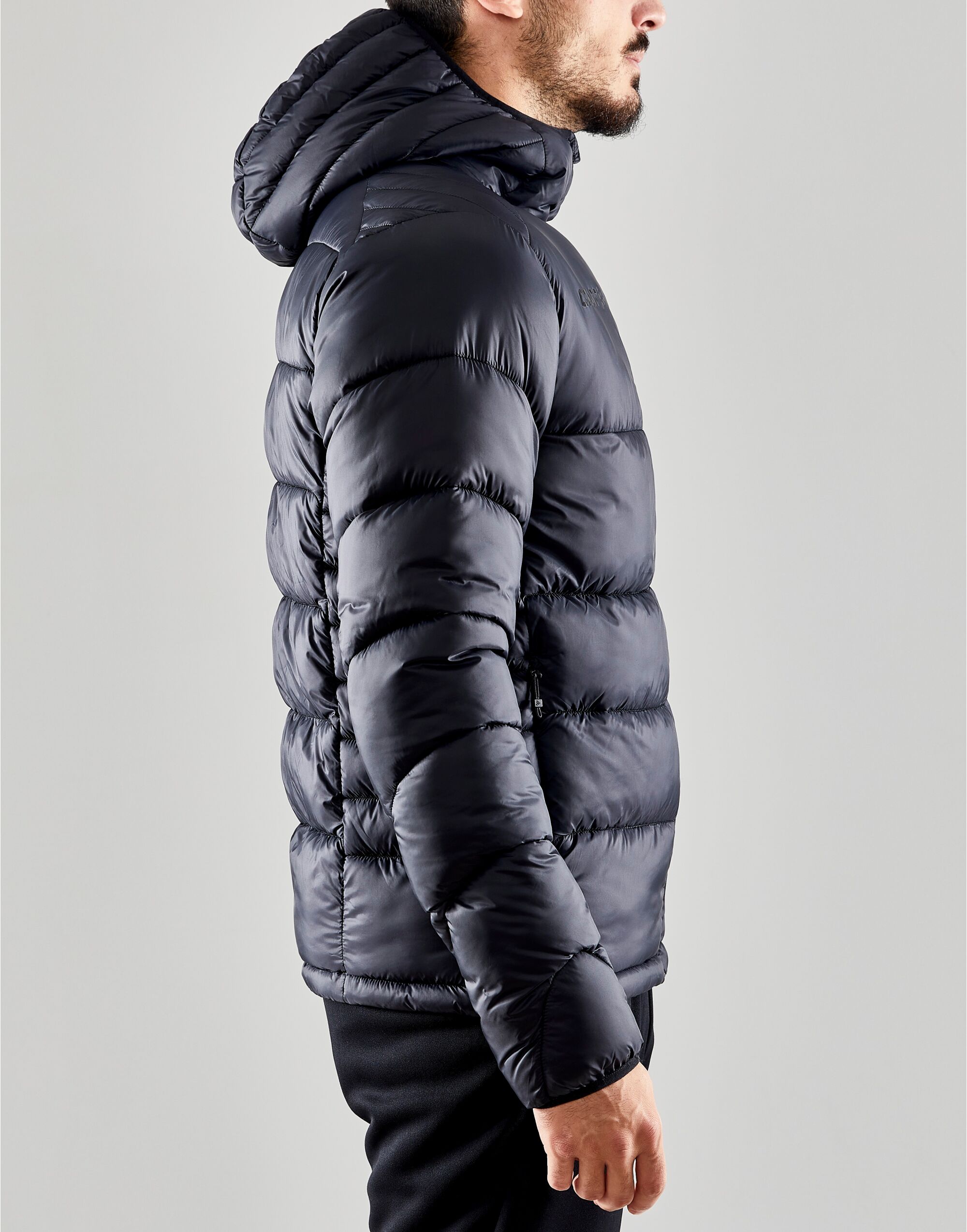 CR1910390 Men’s Core Explore Isolate Jacket Black