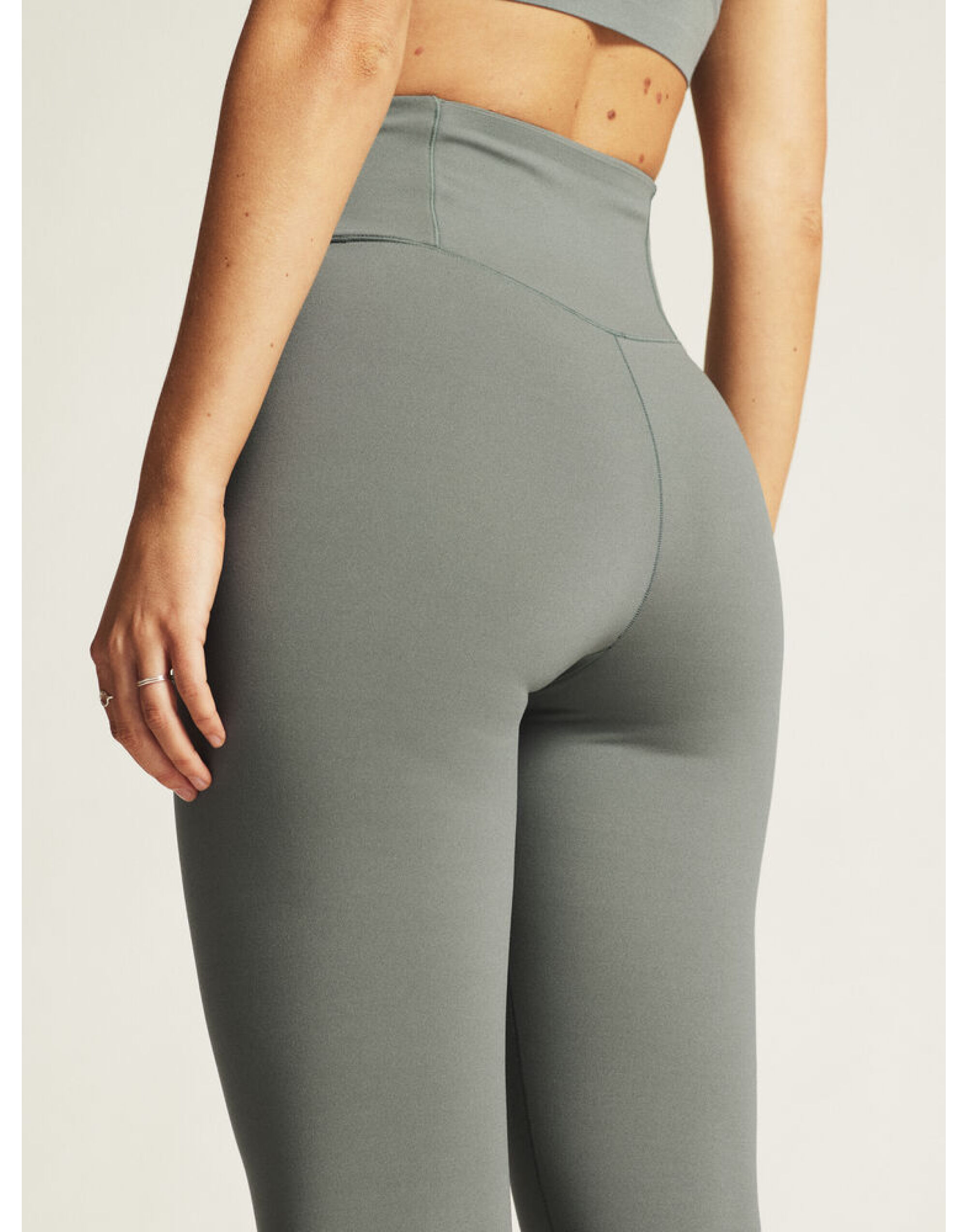 CR1916010 Collective 7/8 Tights Leaf