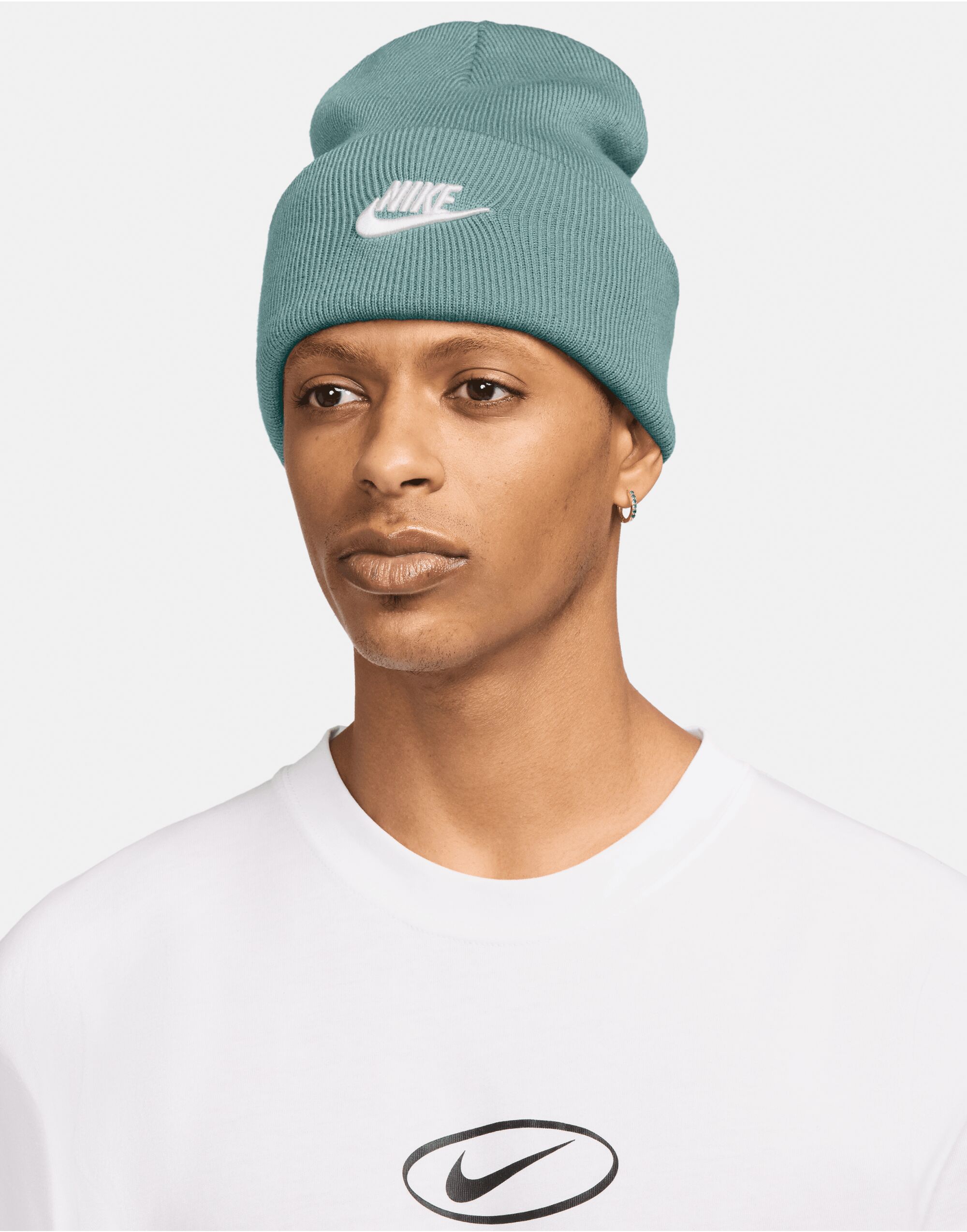 HF0186 Futura Peak Beanie Cannon/White HF0186 Futura Peak Beanie Cannon/White