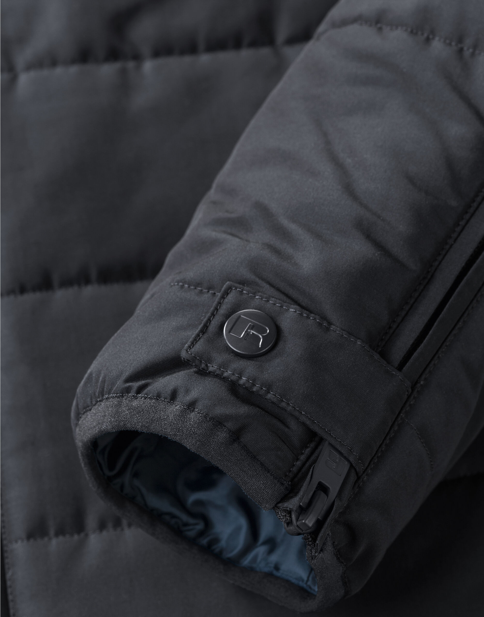 R430M Men’s Cross Jacket Black