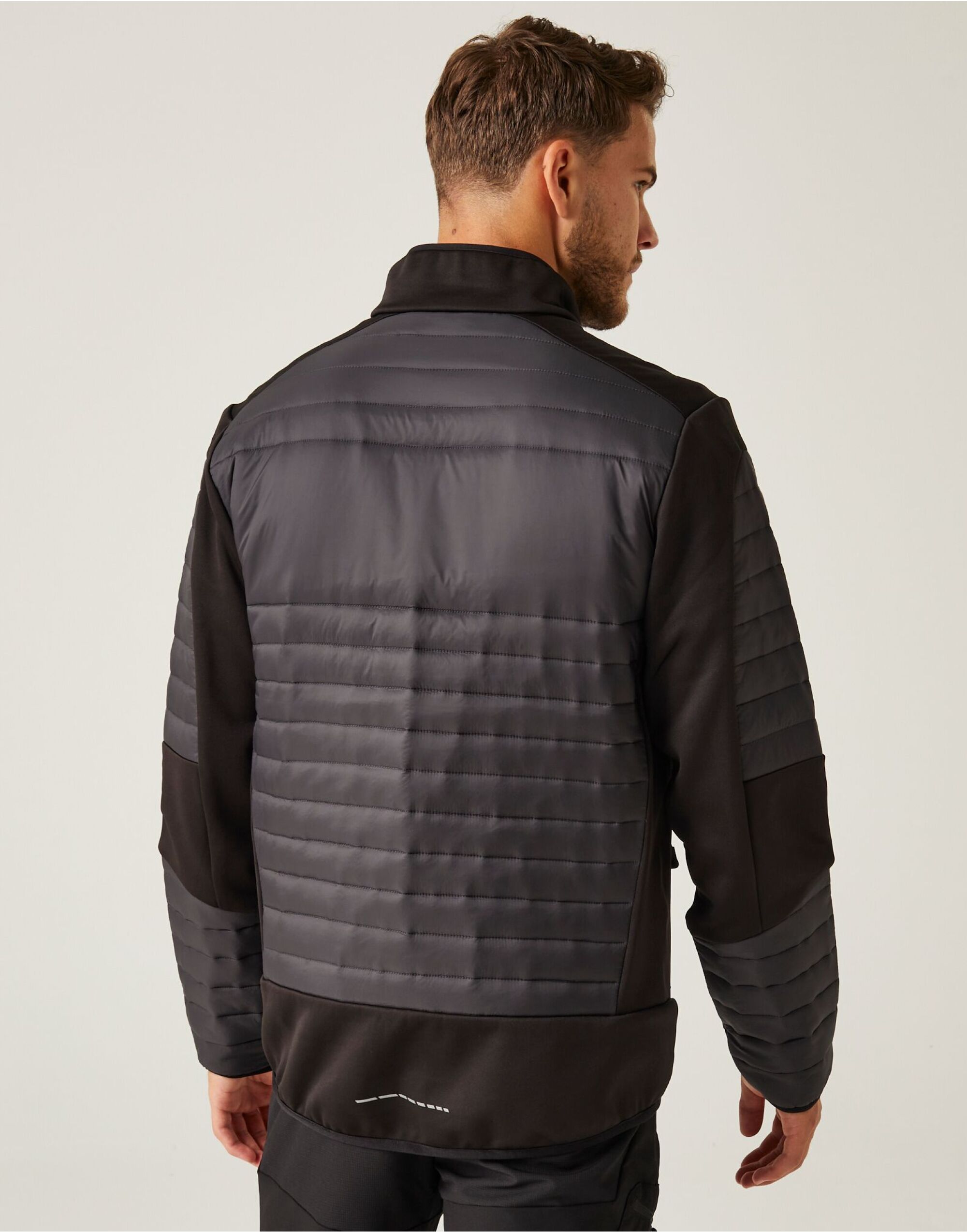 TRA563 E-Volve Thermal Hybrid Jacket Ash/Black