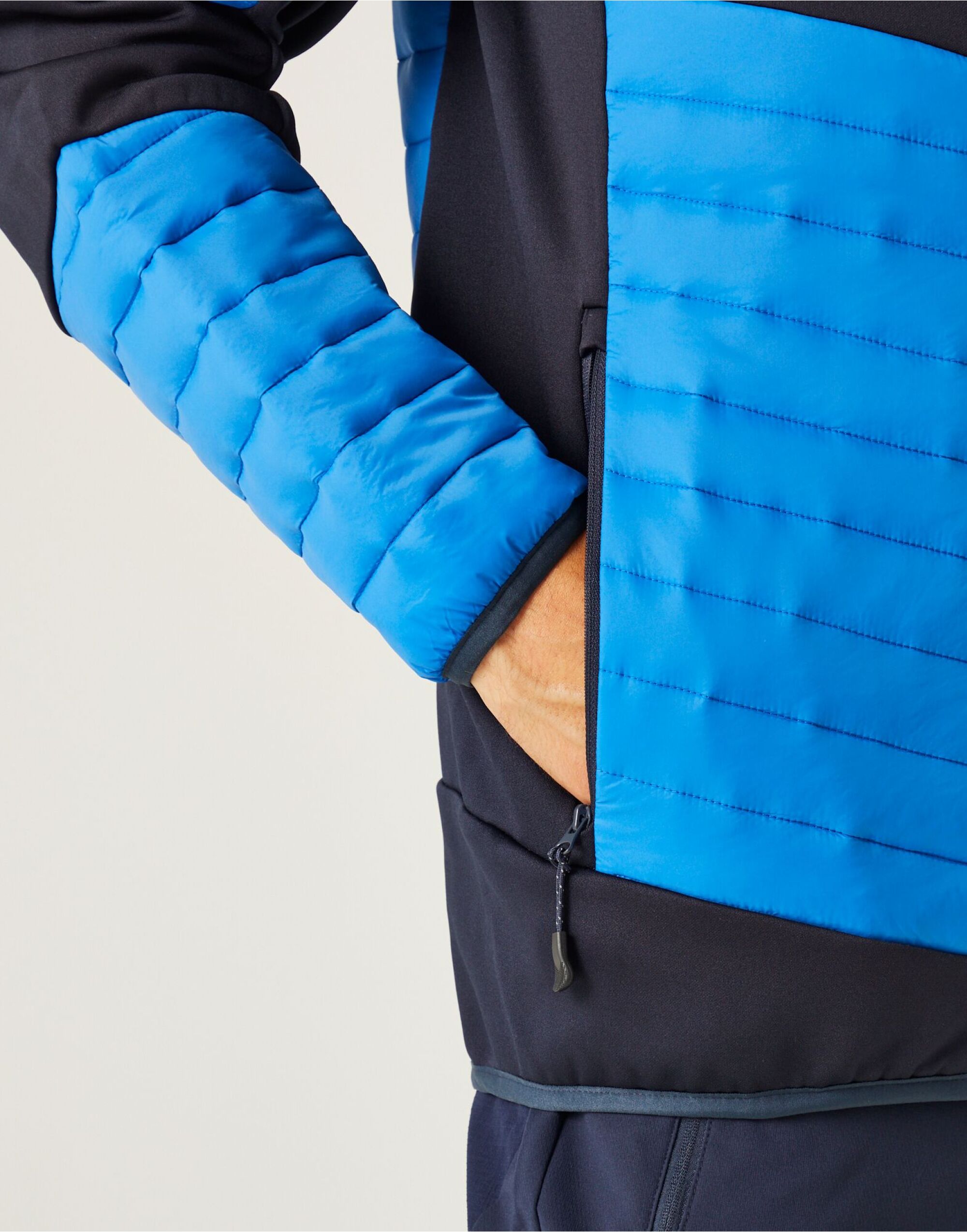 TRA563 Strong Blue/Navy E-Volve Thermal Hybrid Jacket