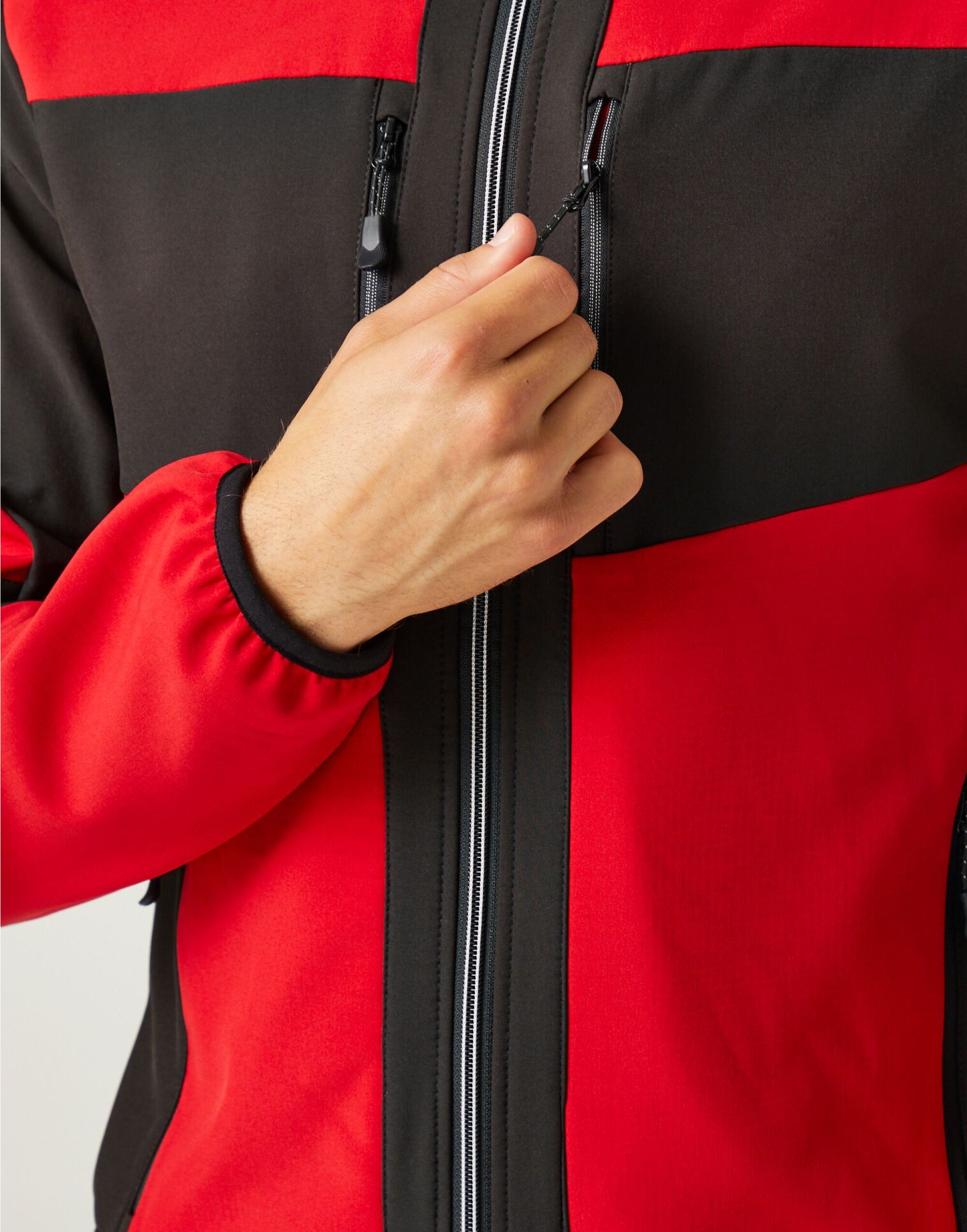 TRA753 Classic Red/Black E-Volve Unisex 2 Layer Softshell Jacket