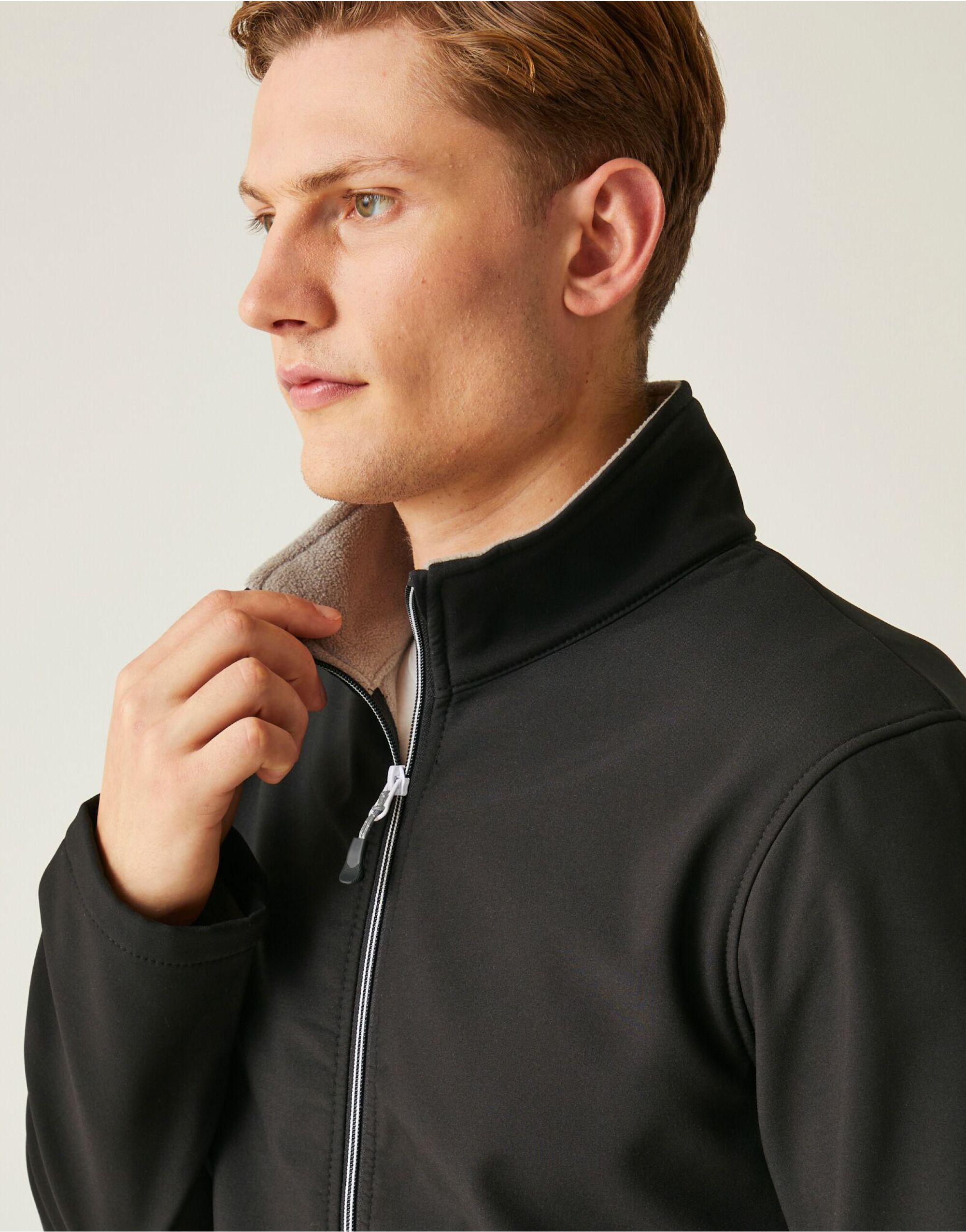TRA762 Black/Mineral Grey Ascender Two Layer Softshell Jacket
