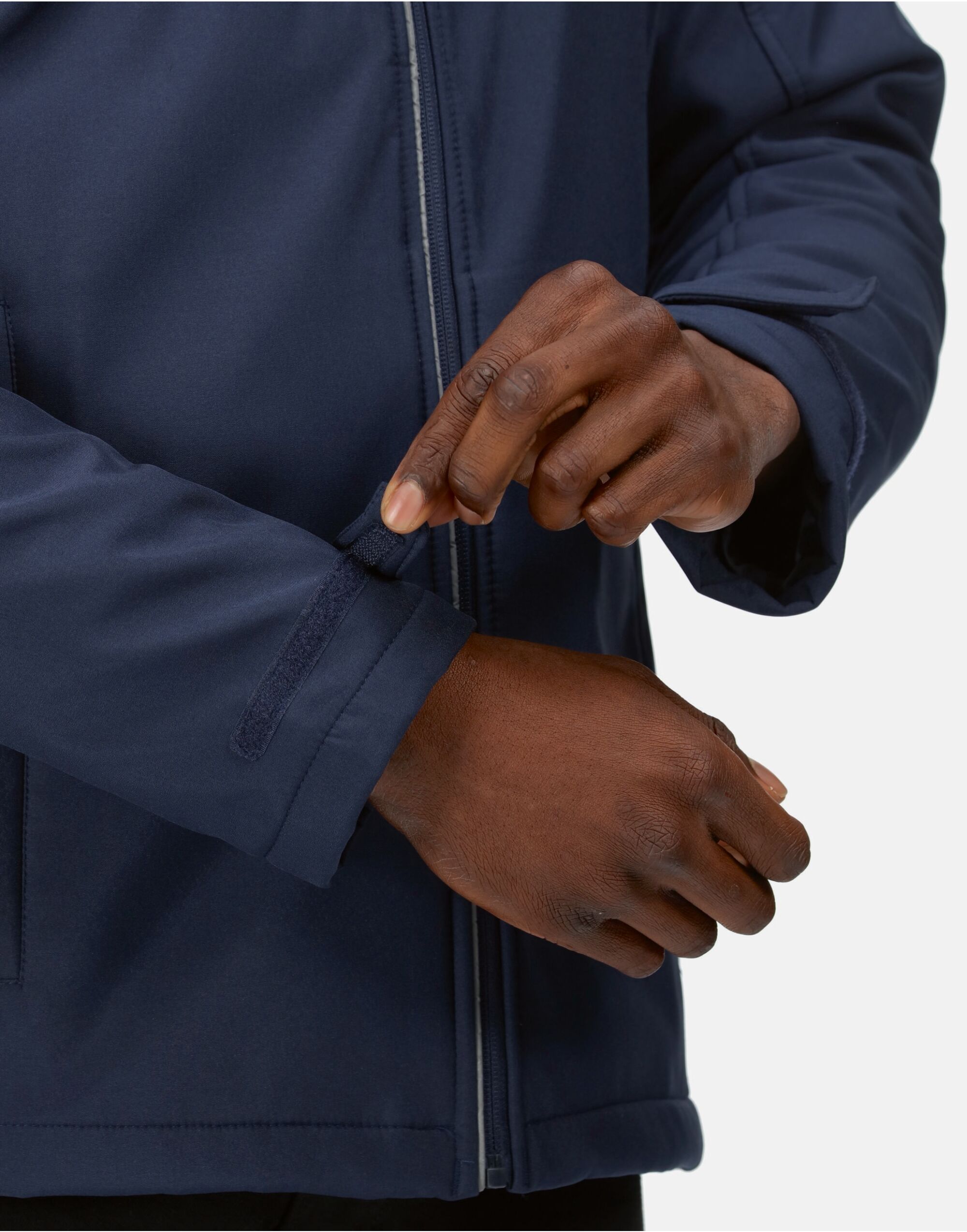 TRA713 Navy/Navy Men’s Erasmus 4-In-1 Softshell Jacket