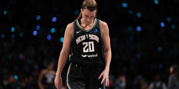 Liberty’s stunning meltdown in Game 1 reopens fresh WNBA Finals wounds Liberty’s stunning meltdown in Game 1 reopens fresh WNBA Finals wounds