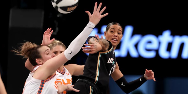 WNBA power rankings: New York Liberty’s history-making win highlights Connecticut Sun’s downward spiral WNBA power rankings: New York Liberty’s history-making win highlights Connecticut Sun’s downward spiral