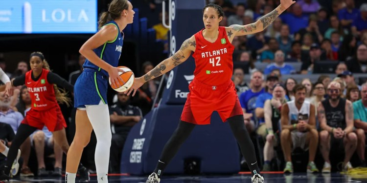 Brittney Griner, Dream hand Lynx their first home loss of the season, spoil Napheesa Collier’s 32-point night Brittney Griner, Dream hand Lynx their first home loss of the season, spoil Napheesa Collier’s 32-point night