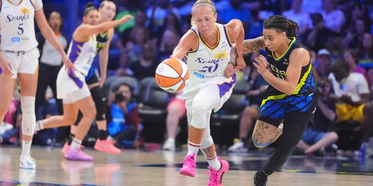 Allemand scores 21, Burrell sparks late run; Sparks beat Wings 91-77, remain alive in playoff hunt Allemand scores 21, Burrell sparks late run; Sparks beat Wings 91-77, remain alive in playoff hunt