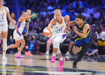 Allemand scores 21, Burrell sparks late run; Sparks beat Wings 91-77, remain alive in playoff hunt Allemand scores 21, Burrell sparks late run; Sparks beat Wings 91-77, remain alive in playoff hunt