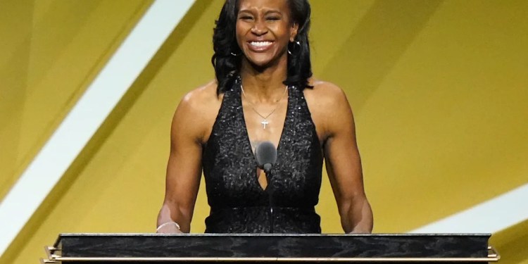 Tamika Catchings embraces a new WNBA spotlight as a USA Network commentator Tamika Catchings embraces a new WNBA spotlight as a USA Network commentator