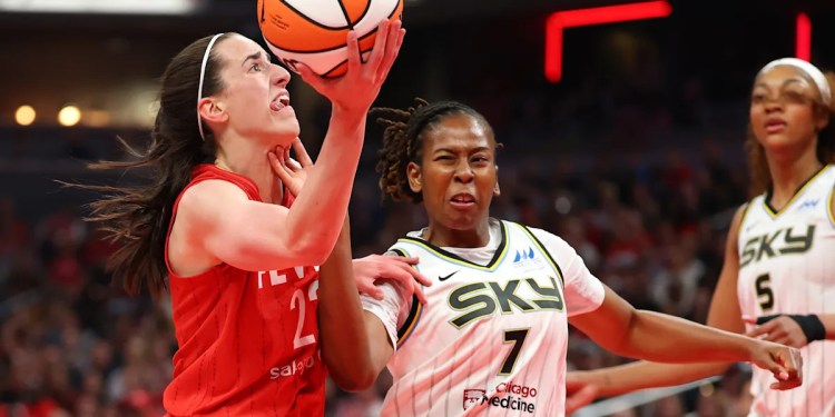 Chicago Sky vs. Indiana Fever score, result: Caitlin Clark drops 20-point triple-double in blowout season-opening win Chicago Sky vs. Indiana Fever score, result: Caitlin Clark drops 20-point triple-double in blowout season-opening win