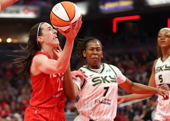 Chicago Sky vs. Indiana Fever score, result: Caitlin Clark drops 20-point triple-double in blowout season-opening win Chicago Sky vs. Indiana Fever score, result: Caitlin Clark drops 20-point triple-double in blowout season-opening win