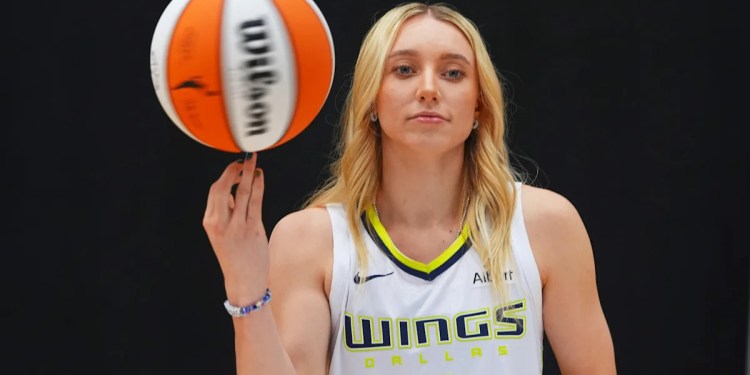 Despite the inevitable comparisons, Paige Bueckers’ rookie season doesn’t need to live up to Caitlin Clark’s Despite the inevitable comparisons, Paige Bueckers’ rookie season doesn’t need to live up to Caitlin Clark’s
