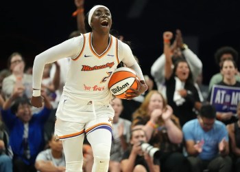 Copper scores 28, Mack has first double-double, Mercury defeat Sky 83-79 Copper scores 28, Mack has first double-double, Mercury defeat Sky 83-79