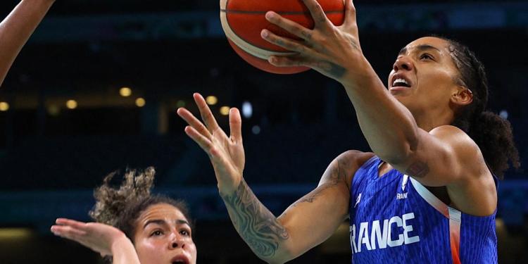 Why is Gabby Williams playing for France? Former UConn, WNBA forward has dual citizenship Why is Gabby Williams playing for France? Former UConn, WNBA forward has dual citizenship