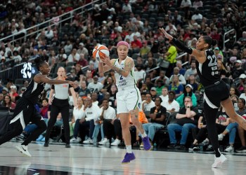 Hiedeman scores 24, Collier 20 as Lynx hold off Valkyries 78-72 Hiedeman scores 24, Collier 20 as Lynx hold off Valkyries 78-72