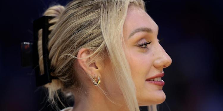 Cameron Brink rips WNBA’s ‘insane’ 12-player roster limit Cameron Brink rips WNBA’s ‘insane’ 12-player roster limit