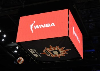 U.S. Senator warns WNBA amid long Connecticut Sun sale negotiations U.S. Senator warns WNBA amid long Connecticut Sun sale negotiations
