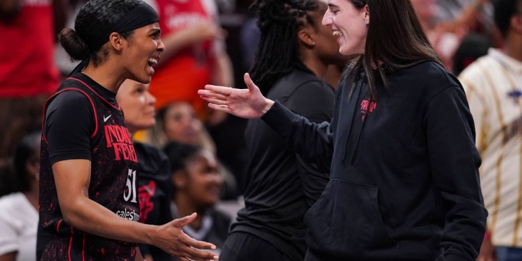 WNBA Reacts to Indiana Fever Player’s ‘Unhinged’ Comments on Thursday WNBA Reacts to Indiana Fever Player’s ‘Unhinged’ Comments on Thursday