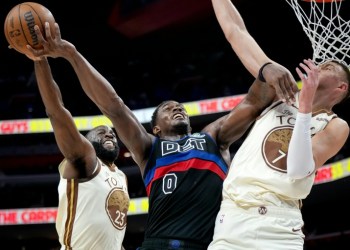 Pistons top Warriors to clinch NBA playoff berth Pistons top Warriors to clinch NBA playoff berth