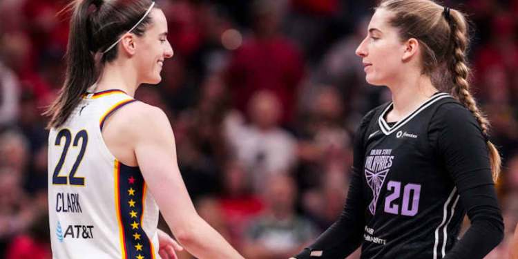 Kate Martin Breaks Silence on Paige Bueckers’ 25 Point Surge in Vinyl Loss Kate Martin Breaks Silence on Paige Bueckers’ 25 Point Surge in Vinyl Loss