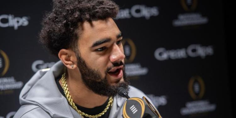 Indiana WR Elijah Sarratt named his dog after Caitlin Clark, and she’s adorable Indiana WR Elijah Sarratt named his dog after Caitlin Clark, and she’s adorable