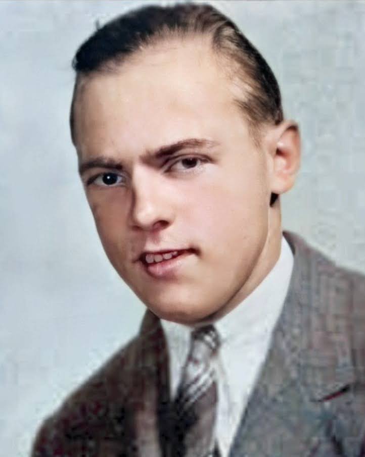 The story of James Martin Mullen, Class of 1940. By Thomas McMahon The story of James Martin Mullen, Class of 1940. By Thomas McMahon