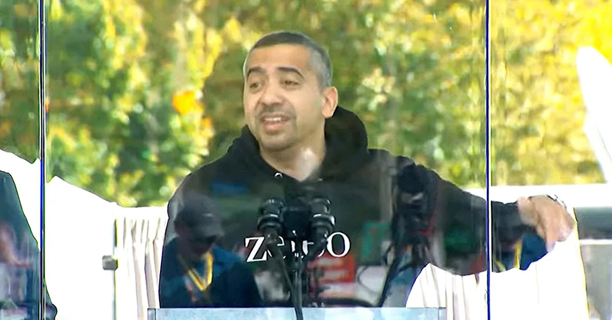 No Kings Speaker Mehdi Hasan Takes Brutal Shot At Trump And His ‘Immigrant’ Wives Throughout Rally No Kings Speaker Mehdi Hasan Takes Brutal Shot At Trump And His ‘Immigrant’ Wives Throughout Rally