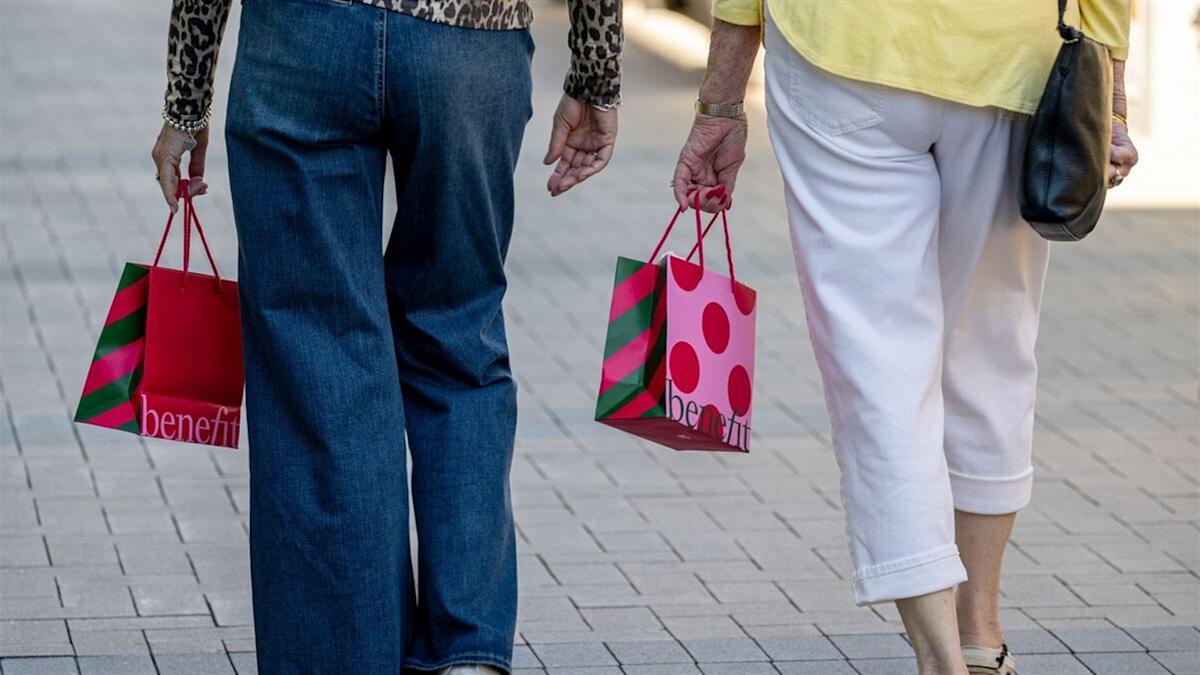 US Shoppers Count on Extra Inflation, UMich’s Hsu Says US Shoppers Count on Extra Inflation, UMich’s Hsu Says