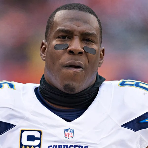 Retired NFL star Antonio Gates refutes reports linking him to rigged poker games Retired NFL star Antonio Gates refutes reports linking him to rigged poker games
