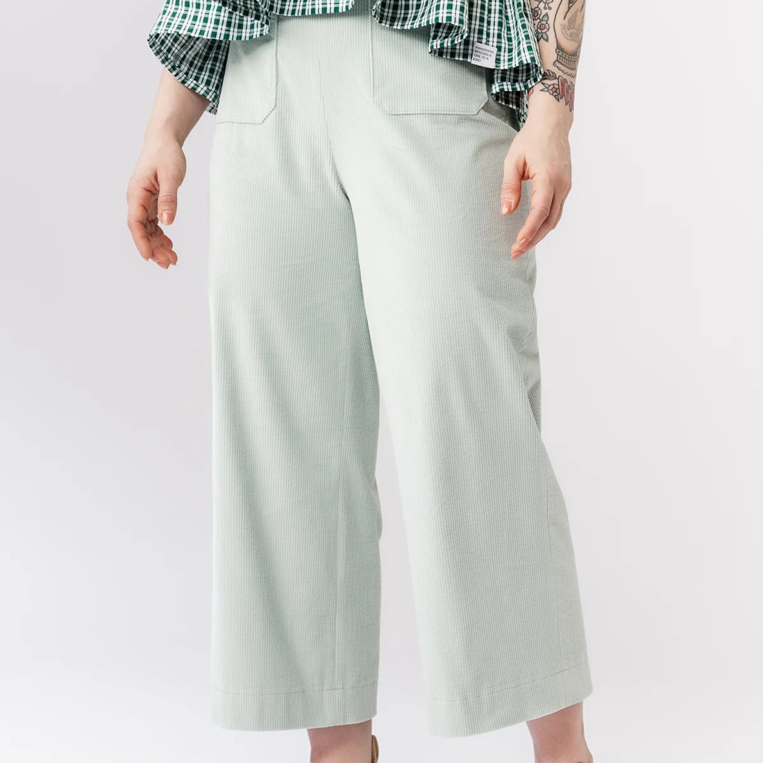 Verso Trousers & Shorts Verso Trousers & Shorts