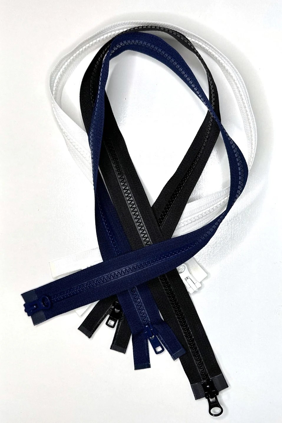 Two-Way Separating Molded Tooth Zippers Two-Way Separating Molded Tooth Zippers