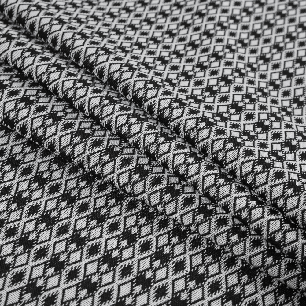 Black and White Diamond Woven Crepe Black and White Diamond Woven Crepe