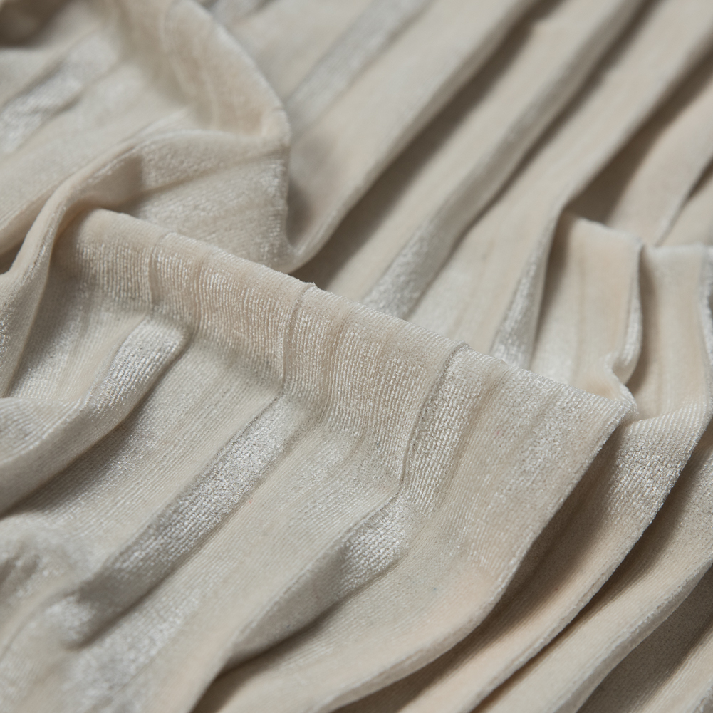 Pleated Velour – Vanilla Ice – Tver Collection Pleated Velour – Vanilla Ice – Tver Collection