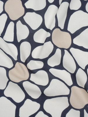 Linen and Rayon Woven – Dark Blue, White and Beige Abstract Daisies – Mood Exclusive Dilly-Dally Daisies Print Linen and Rayon Woven – Dark Blue, White and Beige Abstract Daisies – Mood Exclusive Dilly-Dally Daisies Print