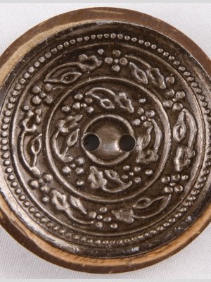 Natural and Gunmetal Foiled 2-Hole Coconut Button – 70L/44.5mm Natural and Gunmetal Foiled 2-Hole Coconut Button – 70L/44.5mm