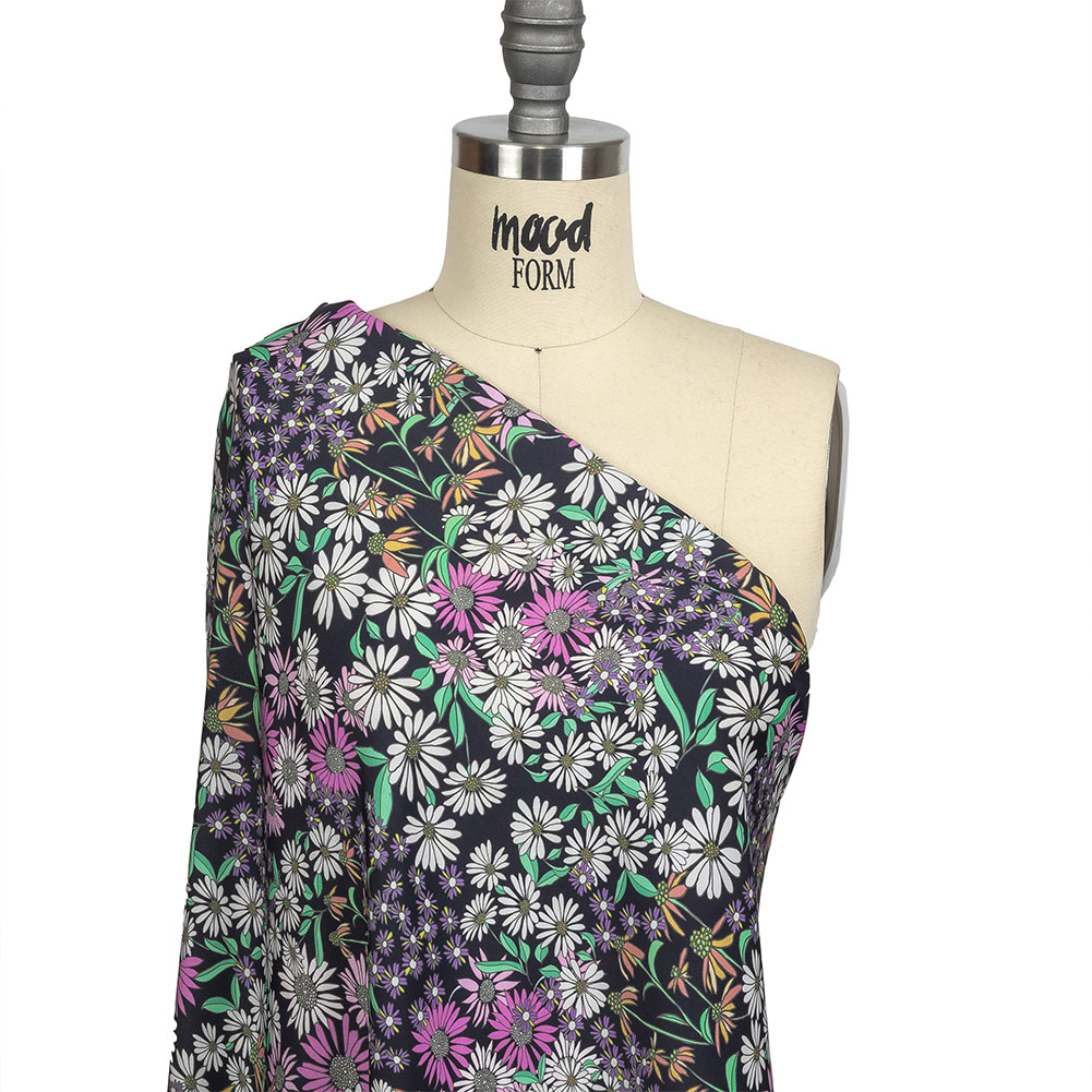 Fluid Polyester Twill Print – Green, Pink and Purple Floral – Mood Exclusive Daisy Destination Fluid Polyester Twill Print – Green, Pink and Purple Floral – Mood Exclusive Daisy Destination