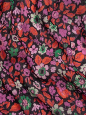 Crinkled Cotton Gauzy Woven Print – Red, Pink and Green Floral – Mood Exclusive The Perks of Being Crinkled Cotton Gauzy Woven Print – Red, Pink and Green Floral – Mood Exclusive The Perks of Being