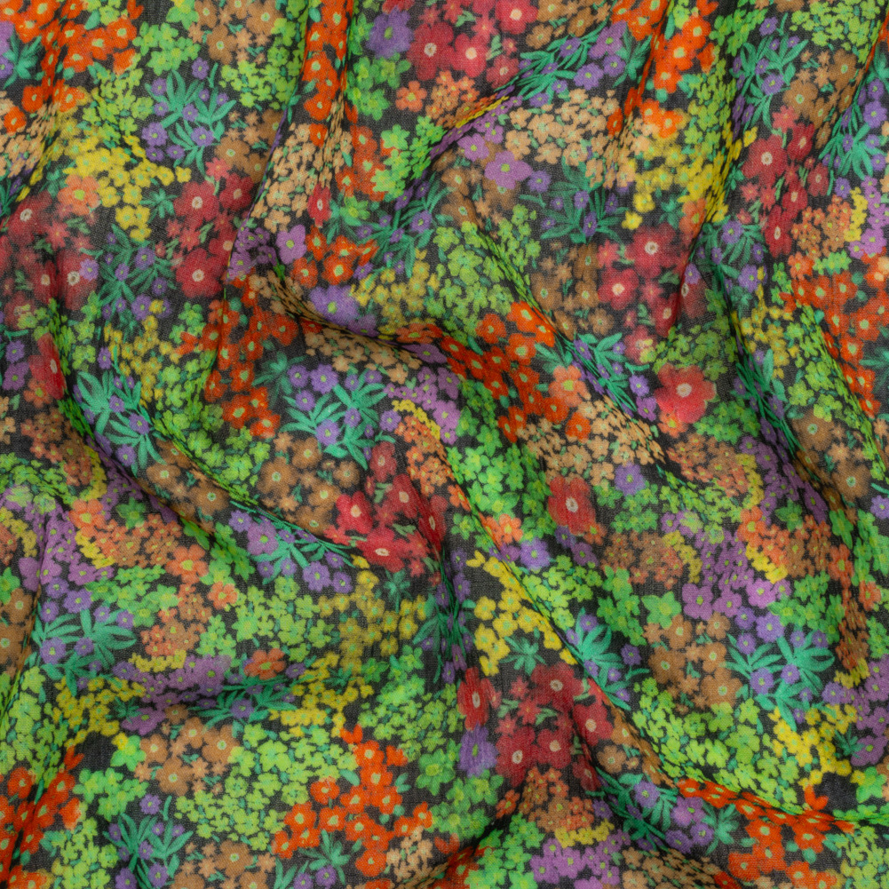 Crinkled Cotton Gauzy Woven Print – Green and Red Floral – Mood Exclusive The View Above Crinkled Cotton Gauzy Woven Print – Green and Red Floral – Mood Exclusive The View Above