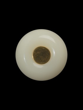 Plastic Self-Back Button – 32L/20mm – Ivory Tire Rim with Gold Disc Center Plastic Self-Back Button – 32L/20mm – Ivory Tire Rim with Gold Disc Center