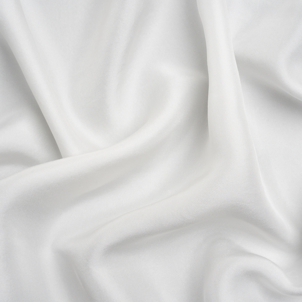 Washed Silk Twill 18mm – Off-White Washed Silk Twill 18mm – Off-White