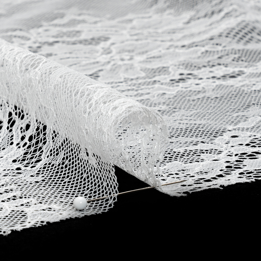 Chantilly Lace - Lustrous White Floral Vines