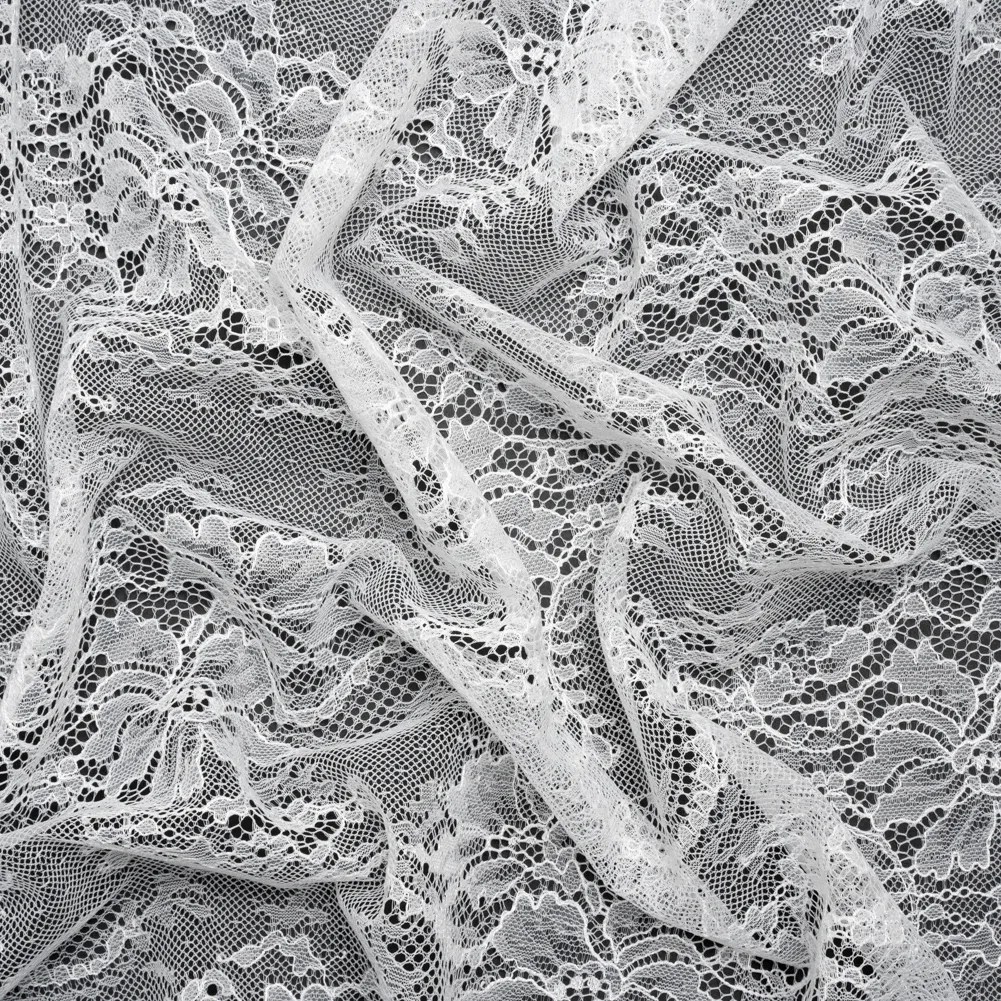 Chantilly Lace – Lustrous White Floral Vines Chantilly Lace – Lustrous White Floral Vines