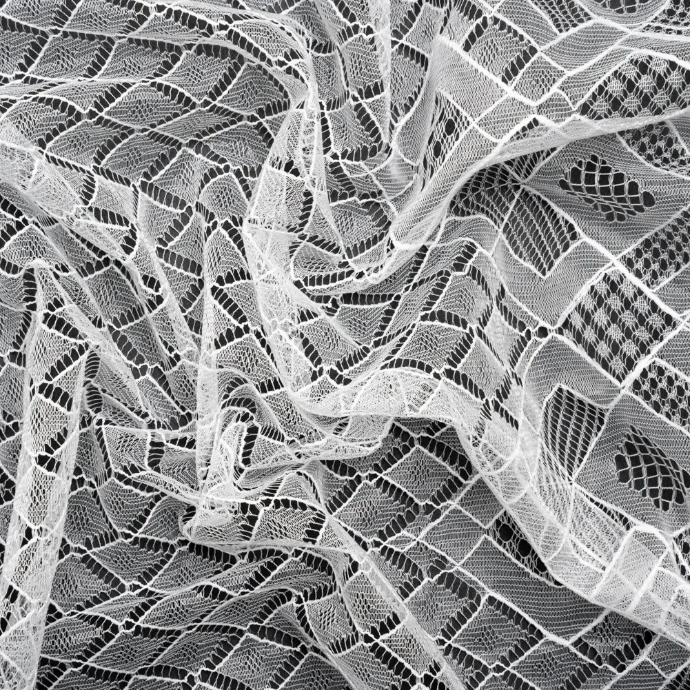 Chantilly Lace – White Diamonds Chantilly Lace – White Diamonds