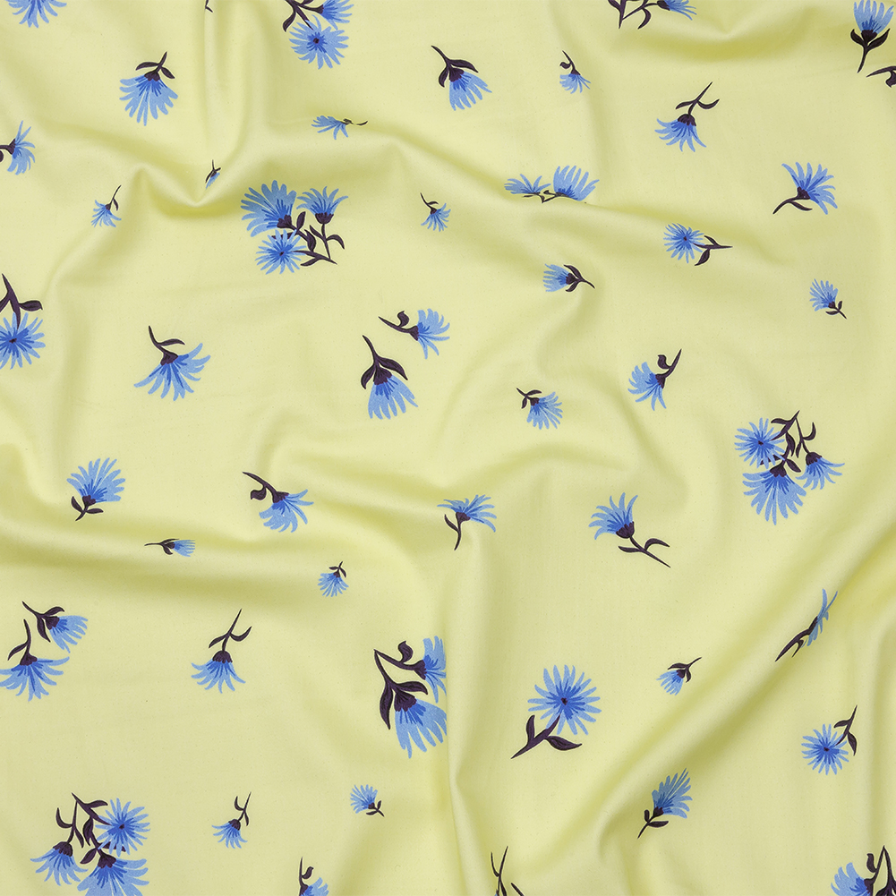 Stretch Cotton and Viscose Sateen Print – Pale Yellow and Blue Floral – Mood Exclusive Daisy Dance Stretch Cotton and Viscose Sateen Print – Pale Yellow and Blue Floral – Mood Exclusive Daisy Dance
