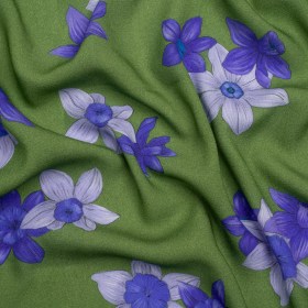 Viscose Crepe Print – Kelly Green and Indigo Floral – Mood Exclusive Baby Bunches Viscose Crepe Print – Kelly Green and Indigo Floral – Mood Exclusive Baby Bunches