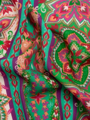 Viscose Crepe Print – Green and Pink Floral Medallion Stripes – Mood Exclusive Happy Hayday Viscose Crepe Print – Green and Pink Floral Medallion Stripes – Mood Exclusive Happy Hayday