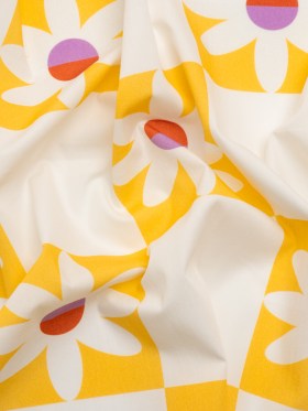 Cotton Poplin Print – Yellow Floral Checkers – Mood Exclusive Game of Growth Cotton Poplin Print – Yellow Floral Checkers – Mood Exclusive Game of Growth